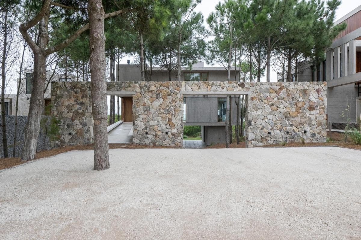 Casa Almar - Bavio Arquitectos