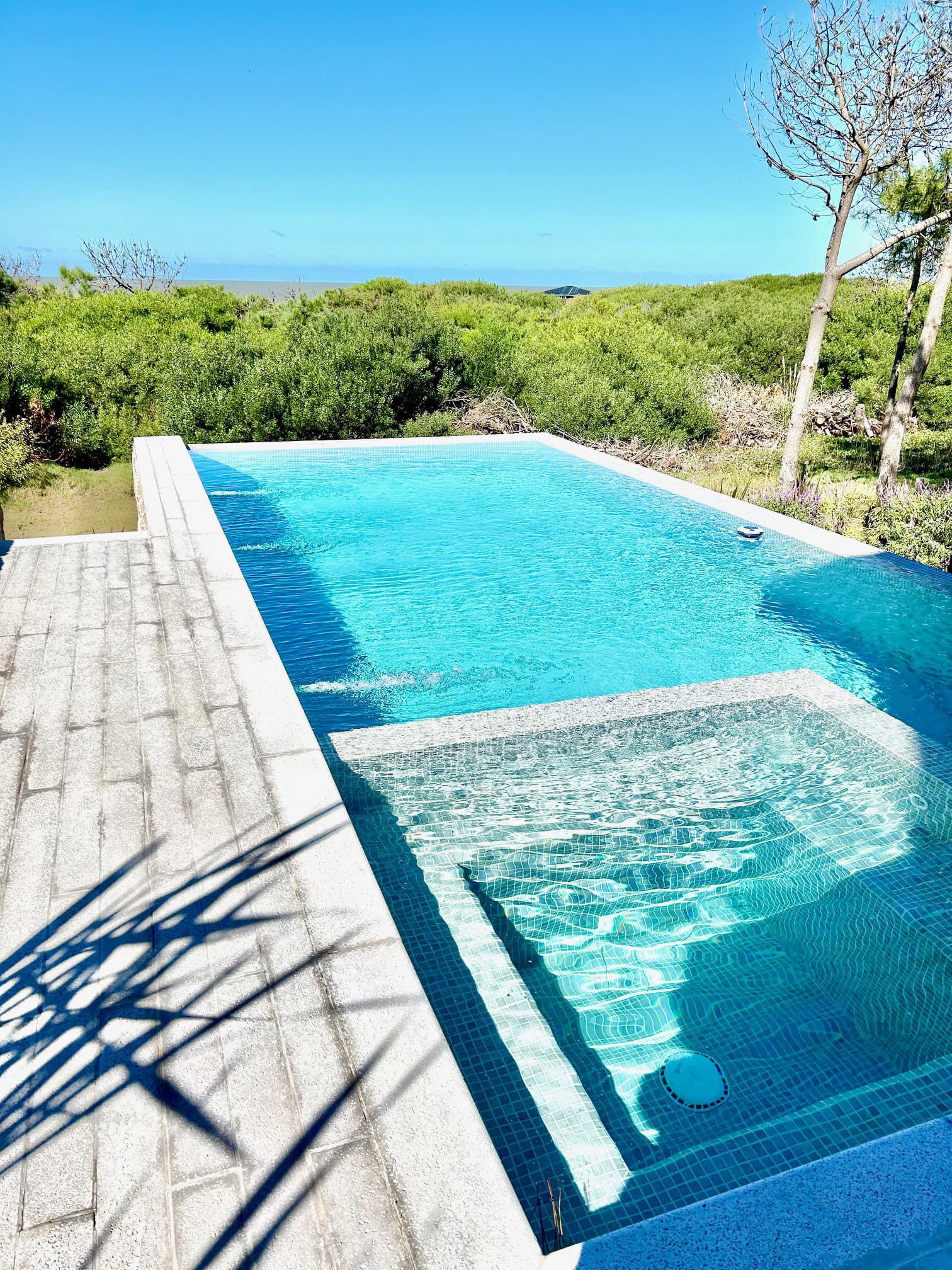 Casa Almar - Bavio Arquitectos