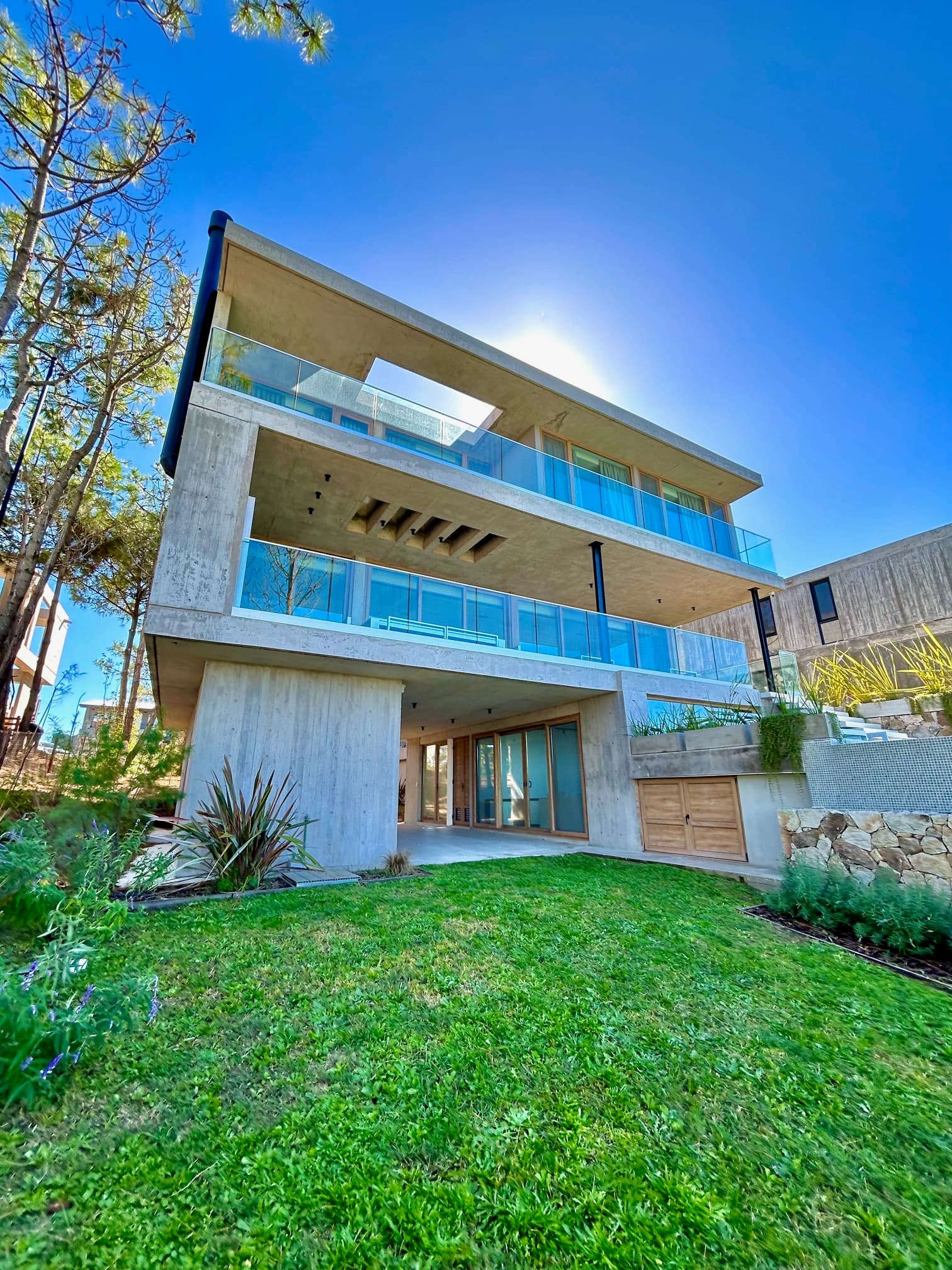 Casa Almar - Bavio Arquitectos